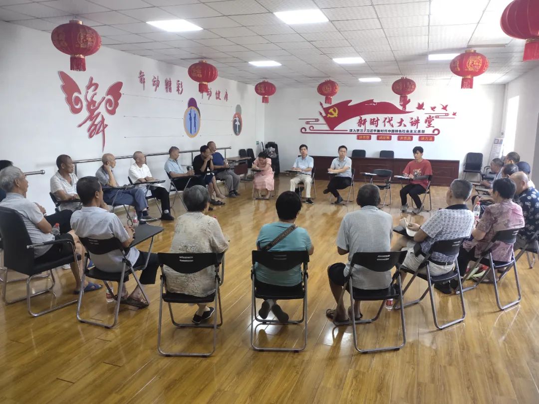 市临空物流中心针对党建引领基层治理深入社区开展调查研究